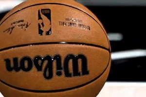 你TND真是个人才！一球迷拿着乔丹照片去给道士算命😂