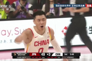 中国男篮追平比分！高诗岩上来一记急停三分！