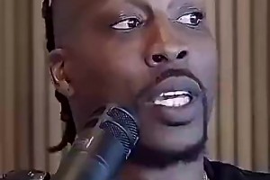 霍华德：科比像蝙蝠侠独来独往，詹姆斯像美队喜欢大家聚在一起！