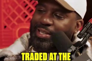 八村：比赛中看到浓眉坐对面替补席我都惊了，差点忘了他被交易到那😂