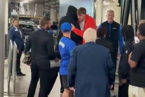 你见过身高196的霸道女总裁吗 ？“诺姐”的黑丝长腿杀伤力太强了